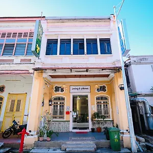 Swing & Pillows - 75 Chulia St, Penang 乔治敦